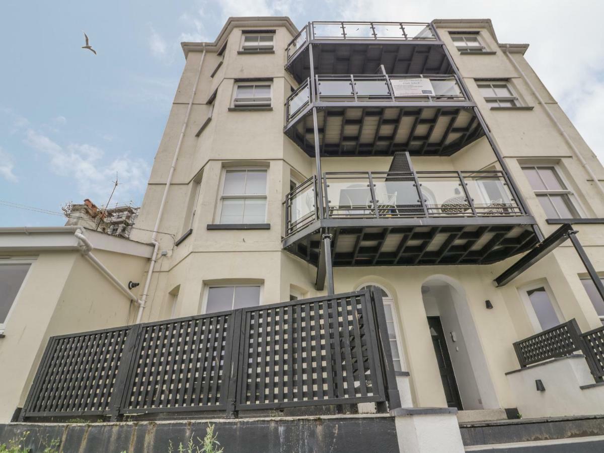 Harbour View Apartment ルー エクステリア 写真